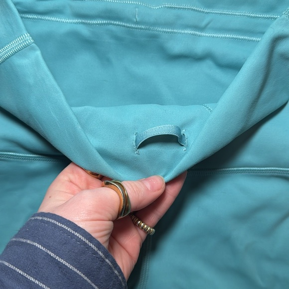 Lululemon Wunder Train High-Rise Crop 23"
Tidal Teal - Picture 4 of 7